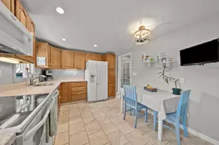 2 Sonrel St, Woburn, MA 01801 - Photo 11