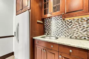 398 Beacon St, Boston, MA 02116 - Photo 21