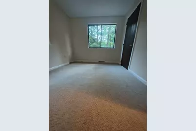 16 Hundred Oaks Ln #16, Ashland, MA 01721 - Photo 9