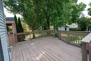 87 Berkshire Dr, Westfield, MA 01085 - Photo 9