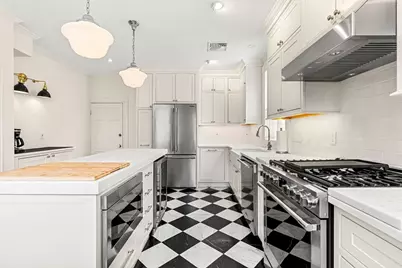 24 Chestnut St #2, Salem, MA 01970 - Photo 3