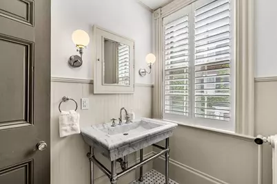 24 Chestnut St #2, Salem, MA 01970 - Photo 13