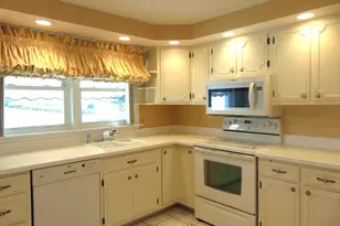 225 Reingold Ave, Fitchburg, MA 01420 - Photo 5