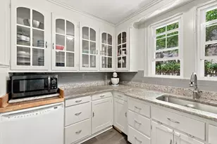 43 Chilmark, Worcester, MA 01604 - Photo 9