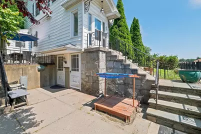 43 Chilmark, Worcester, MA 01604 - Photo 3