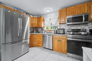 30 Riverview St, Brockton, MA 02302 - Photo 5