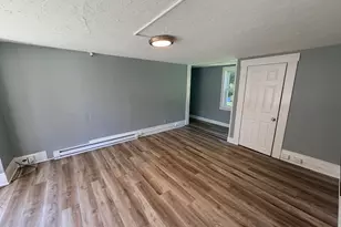 181 Pond St, Leominster, MA 01453 - Photo 17