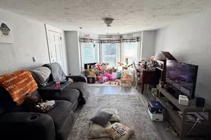 181 Pond St, Leominster, MA 01453 - Photo 9