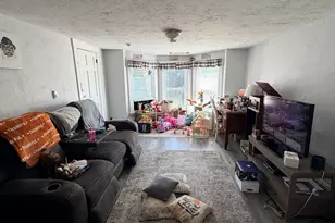 181 Pond St, Leominster, MA 01453 - Photo 9