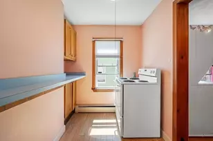 4 Grammont Rd, Worcester, MA 01607 - Photo 9