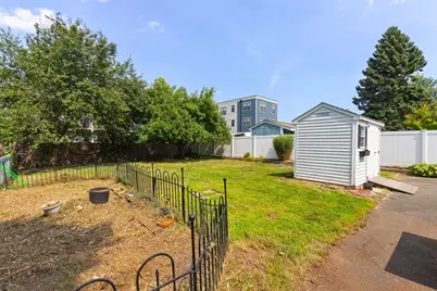22 Clyde St, Somerville, MA 02144 - Photo 37
