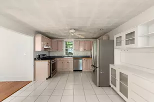 22 Clyde St, Somerville, MA 02144 - Photo 11