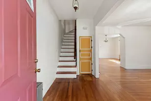 22 Clyde St, Somerville, MA 02144 - Photo 3
