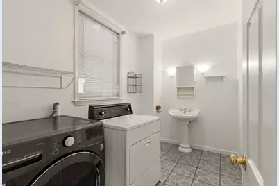 22 Clyde St, Somerville, MA 02144 - Photo 9
