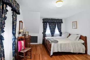24 Lindbergh Ave, Holyoke, MA 01040 - Photo 15
