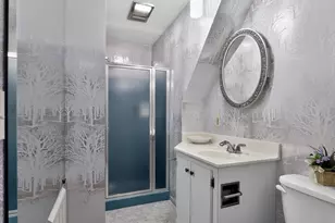 24 Lindbergh Ave, Holyoke, MA 01040 - Photo 19