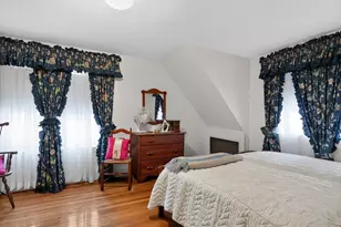 24 Lindbergh Ave, Holyoke, MA 01040 - Photo 21