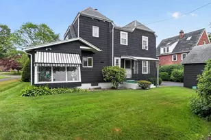 24 Lindbergh Ave, Holyoke, MA 01040 - Photo 3