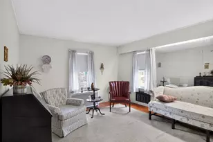 24 Lindbergh Ave, Holyoke, MA 01040 - Photo 17
