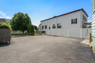 71 Tremont St, Peabody, MA 01960 - Photo 23