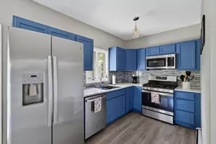413 Kennedy St, Fall River, MA 02721 - Photo 3