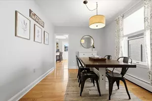 22 Myrtle St, Beverly, MA 01915 - Photo 3