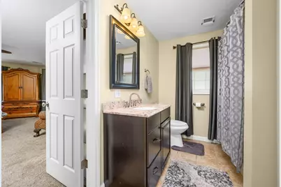 138 Sprague St, Fall River, MA 02724 - Photo 21
