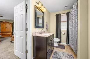 138 Sprague St, Fall River, MA 02724 - Photo 21