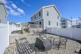 138 Sprague St, Fall River, MA 02724 - Photo 7
