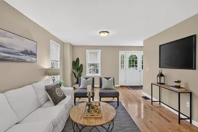 34 1/2 Briggs St #1, Taunton, MA 02780 - Photo 5