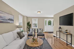 34 1/2 Briggs St, Taunton, MA 02780 - Photo 5