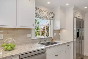 27 Church Ln, Burlington, MA 01803 - Photo 15