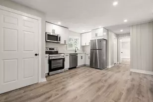 83 Oak St, Uxbridge, MA 01569 - Photo 11