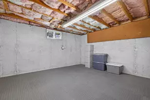 25 Warren St, Stoneham, MA 02180 - Photo 21