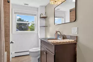 25 Warren St, Stoneham, MA 02180 - Photo 15