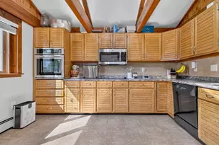25 Warren St, Stoneham, MA 02180 - Photo 9
