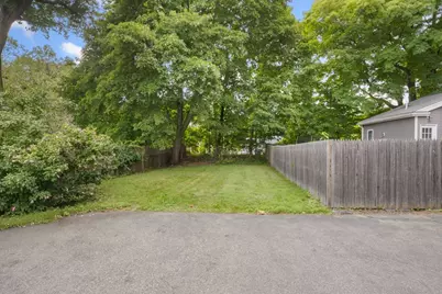 250 Tremont St, Melrose, MA 02176 - Photo 27
