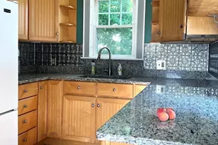 13 West St, Deerfield, MA 01373 - Photo 11