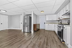112 Hampshire St, Lowell, MA 01850 - Photo 7