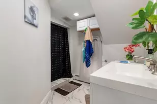 112 Hampshire St, Lowell, MA 01850 - Photo 27