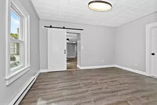112 Hampshire St, Lowell, MA 01850 - Photo 13