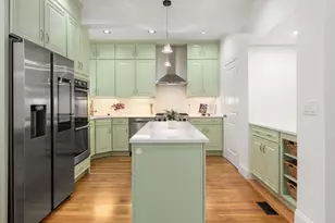 38 Fuller St, Brookline, MA 02446 - Photo 13