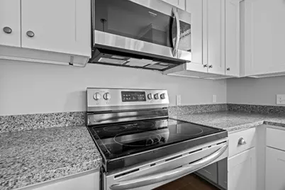 635 Old Post Road #302, Sharon, MA 02067 - Photo 9
