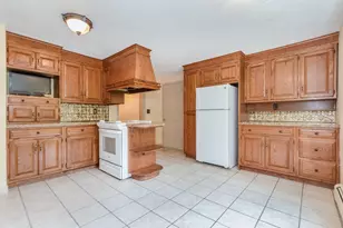 334 High St, Hanson, MA 02341 - Photo 9