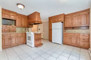 334 High St, Hanson, MA 02341 - Photo 9