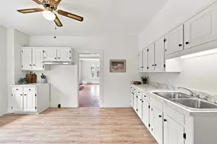 588 Poole St, Ludlow, MA 01056 - Photo 5
