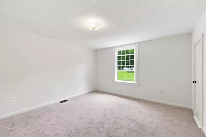 588 Poole St, Ludlow, MA 01056 - Photo 17