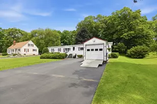 8 Donahue Ln, Grafton, MA 01536 - Photo 5