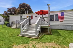 8 Donahue Ln, Grafton, MA 01536 - Photo 7