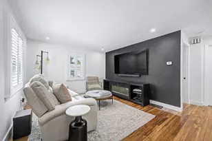 26 Westside Ave, North Attleboro, MA 02760 - Photo 5